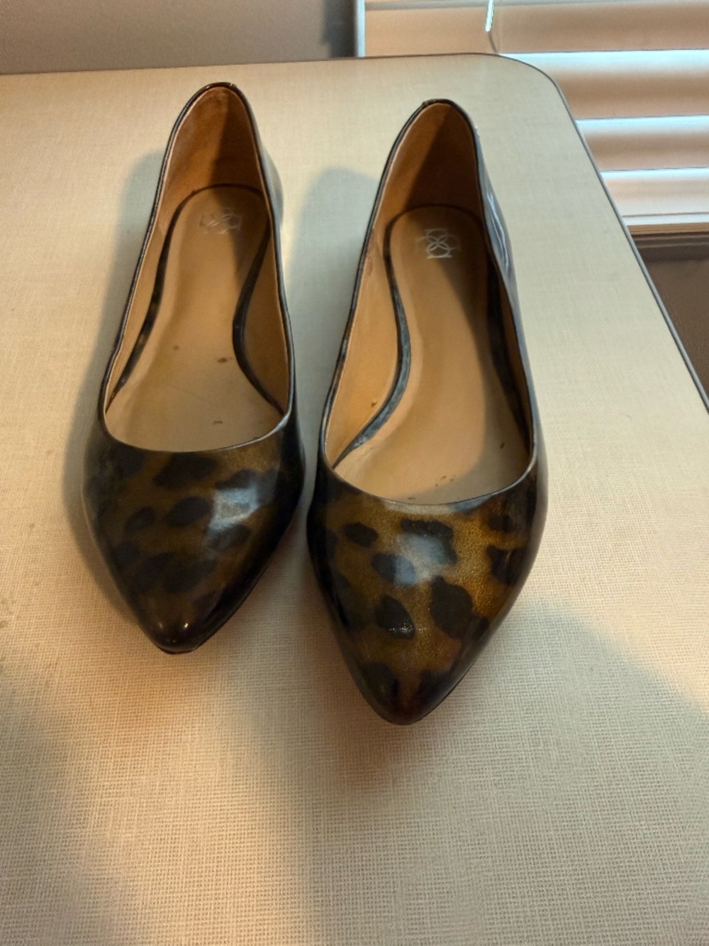 Ann Taylor Patent Leather Leopard / Tortoise Print Pointed Toe Ballet Flats – Si